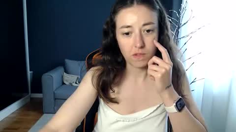 piscesgirl06 online show from 06/05/26, 07:03