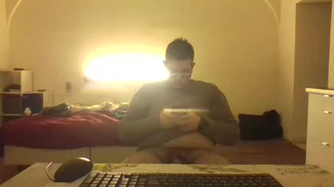 Snapshot of pisellatore96 chatting on 01/04/25, 04:54 Pisellatore96 online show from 01/04/25, 04:54