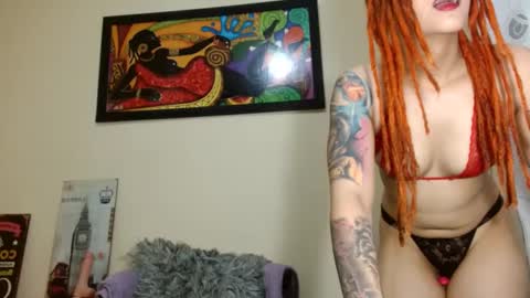 Alejandra online show from 10/01/25, 09:21