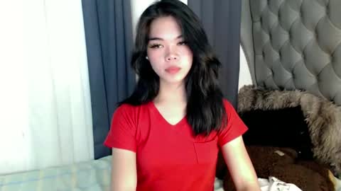 Snapshot of pitchy_pitch chatting on 02/08/25, 07:16 The Girl Named Eyve online show from 02/08/25, 07:16