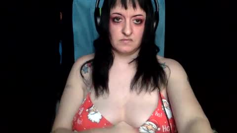 Snapshot of pixie_mixie chatting on 02/23/25, 11:55 Trash Kitten online show from 02/23/25, 11:55