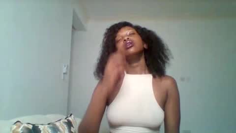 Majesty online show from 11/10/25, 03:27