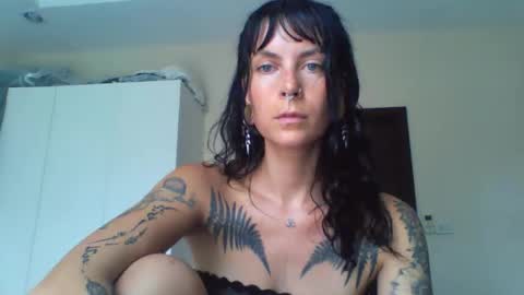 pixiecatfairy online show from 03/06/26, 06:10