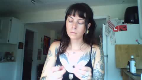 pixiecatfairy online show from 07/25/26, 07:44