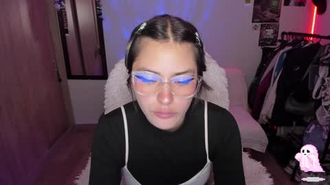 pixie online show from 12/05/24, 05:15