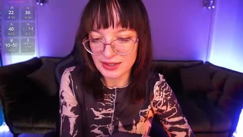 Snapshot of pixiepeachh chatting on 11/14/25, 07:51 pixiepeachh online show from 11/14/25, 07:51