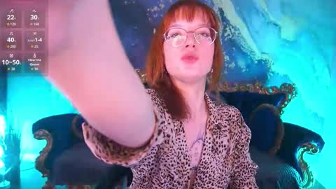 Snapshot of pixiepeachh chatting on 12/14/25, 07:58 pixiepeachh online show from 12/14/25, 07:58