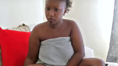 pixietease1 online show from 10/14/25, 11:44