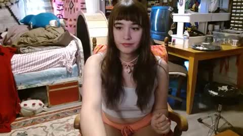 Izzy online show from 05/07/26, 03:28