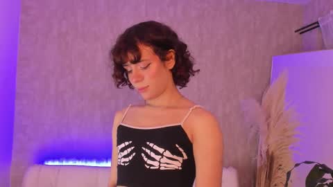 cris online show from 09/19/25, 04:25