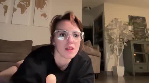 PeggedBiGuy online show from 10/12/25, 04:00