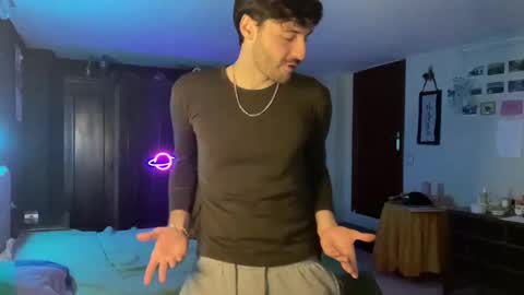 Snapshot of placebo14 chatting on 12/18/24, 09:29 placebo14 online show from 12/18/24, 09:29