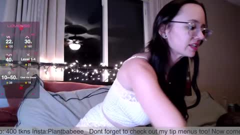 Snapshot of plantbabeee chatting on 12/11/24, 04:07 Plantbabeee online show from 12/11/24, 04:07