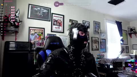 Snapshot of plasticbill chatting on 01/21/25, 03:43 Latexable online show from 01/21/25, 03:43