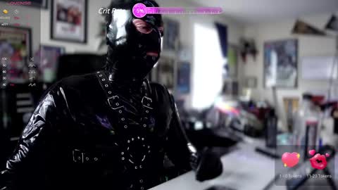 Snapshot of plasticbill chatting on 02/13/25, 04:50 Latexable online show from 02/13/25, 04:50