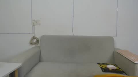 Snapshot of plasticgirll chatting on 09/12/25, 02:17 plasticgirll online show from 09/12/25, 02:17