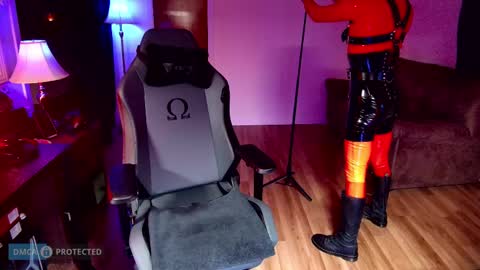 plasticme online show from 11/23/25, 08:08