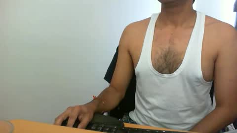 Snapshot of platino3026 chatting on 10/15/25, 10:26 platino3026 online show from 10/15/25, 10:26