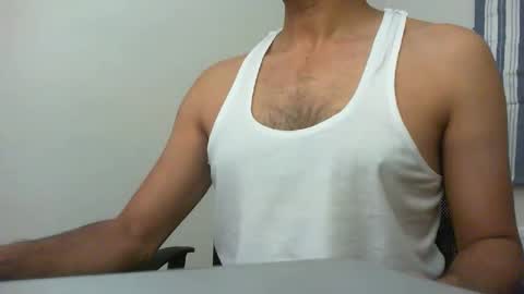 Snapshot of platino3026 chatting on 11/29/25, 12:13 platino3026 online show from 11/29/25, 12:13