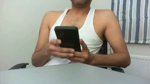 Snapshot of platino3026 chatting on 02/16/26, 12:29 platino3026 online show from 02/16/26, 12:29