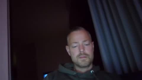 Snapshot of platugle chatting on 11/07/25, 06:08 platugle online show from 11/07/25, 06:08