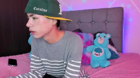 Snapshot of playboy_bunnyy chatting on 09/21/25, 06:09 playboy_bunnyy online show from 09/21/25, 06:09