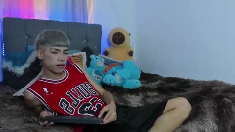 Snapshot of playboy_bunnyy chatting on 09/30/25, 08:14 playboy_bunnyy online show from 09/30/25, 08:14