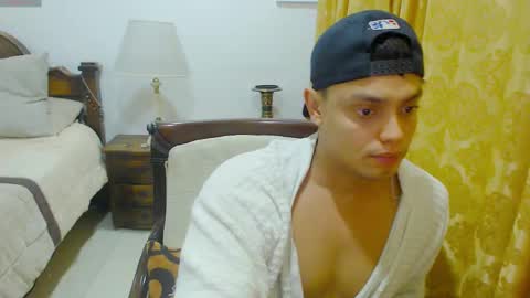 Snapshot of playboy_sex6 chatting on 02/12/25, 02:03 PETER online show from 02/12/25, 02:03
