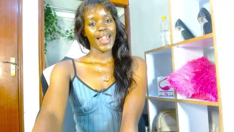 Snapshot of playboytit chatting on 12/22/24, 07:00 playboytit online show from 12/22/24, 07:00