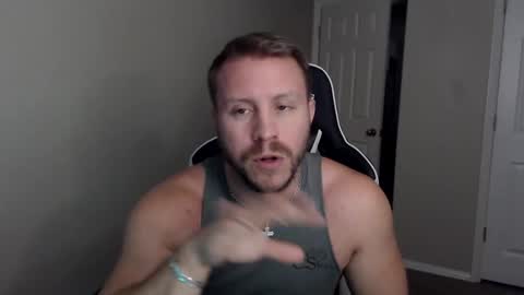 Player online show from 10/24/25, 05:42