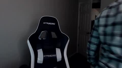 Player online show from 11/12/25, 05:52