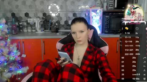 Snapshot of playful_mary chatting on 12/26/24, 12:25 Masha online show from 12/26/24, 12:25