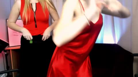 Snapshot of playful_sophie chatting on 01/31/25, 01:56 Sophie online show from 01/31/25, 01:56