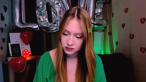 Snapshot of playful_sophie chatting on 02/14/25, 10:17 Sophie online show from 02/14/25, 10:17