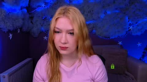 Sophie online show from 04/20/26, 07:26