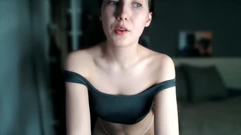 Snapshot of playfullfoxyhere chatting on 01/11/25, 02:04 brenda online show from 01/11/25, 02:04