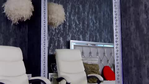 PlayfulNicole online show from 01/11/25, 09:15