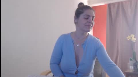 Snapshot of playfulsamira chatting on 04/12/26, 11:48 PlayfulSamira online show from 04/12/26, 11:48