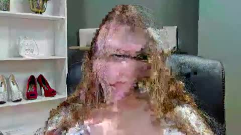 Snapshot of playgirl_valeria chatting on 10/08/25, 08:50 Valeria online show from 10/08/25, 08:50