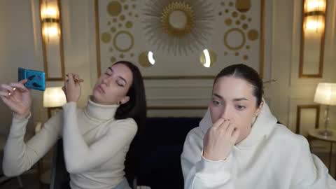 Lana online show from 11/07/25, 11:21