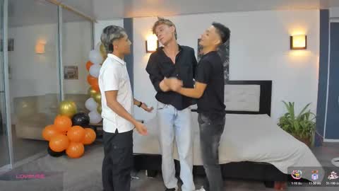   online show from 11/21/25, 11:03