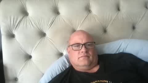 Snapshot of playtime2020 chatting on 09/26/25, 08:24 playtime2020 online show from 09/26/25, 08:24