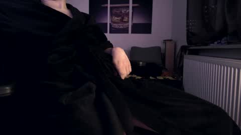 Hello ask me  . Im glad  to see you here in my room. Welcome PVT is open online show from 01/21/25, 02:54