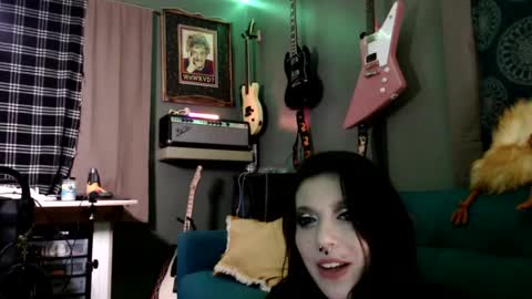 pleasantdinosaurus7537 online show from 11/28/25, 12:08