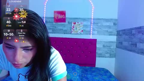 Snapshot of pleassing_neighbour chatting on 09/10/25, 03:06 Zalome online show from 09/10/25, 03:06