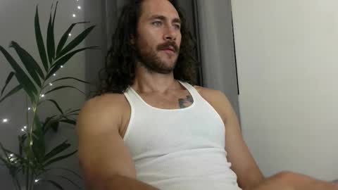 Snapshot of pleasurea chatting on 12/13/25, 11:32 pleasure online show from 12/13/25, 11:32