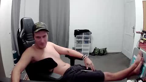 plkrisztian online show from 10/29/25, 11:50