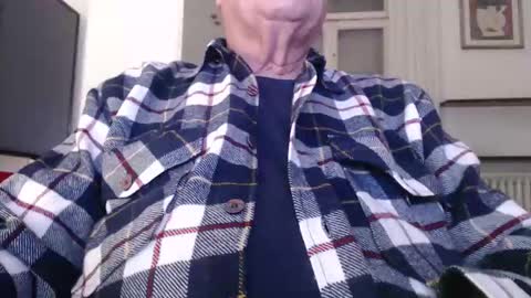 pllkgh45ymn online show from 10/12/25, 07:35