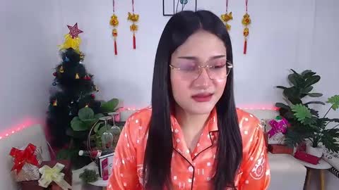 Ploysai online show from 01/20/25, 02:01