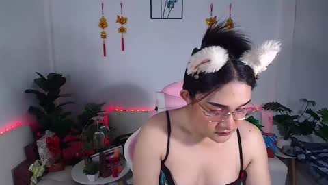 Ploysai online show from 03/05/25, 02:57